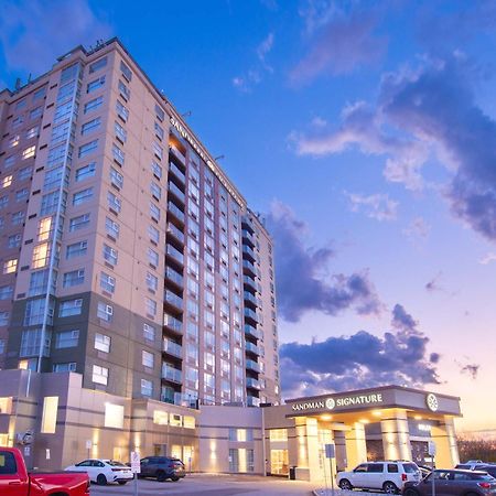 Sandman Signature Toronto Airport Hotel Exterior foto